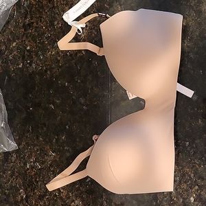 Victoria's Secret 34D tshirt bra NWT